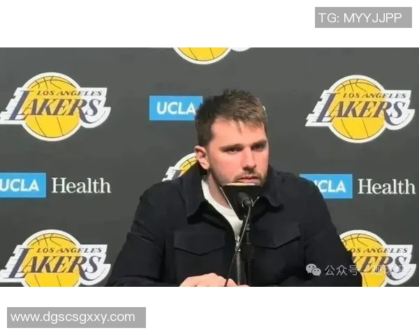 东契奇：能吃饼能冲击，你确定41岁？詹姆斯：我确定顿宝才41岁！